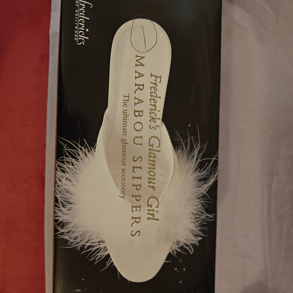 Frederick's of Hollywood Glamour White Slippers